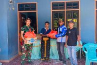 Keterangan foto:


Kementerian Sosial RI melalui Tagana dan Sentra Efata Kupang menyalurkan bantuan logistik serta menyiapkan dapur umum lapangan bagi korban banjir bandang di Kabupaten Nagekeo, NTT, Minggu (14/9/2025). Hingga saat ini, Kemensos telah menyalurkan bantuan senilai Rp644,3 juta dan memastikan kebutuhan dasar masyarakat terdampak terpenuhi.


Foto: Dokumentasi Dit PSKBA